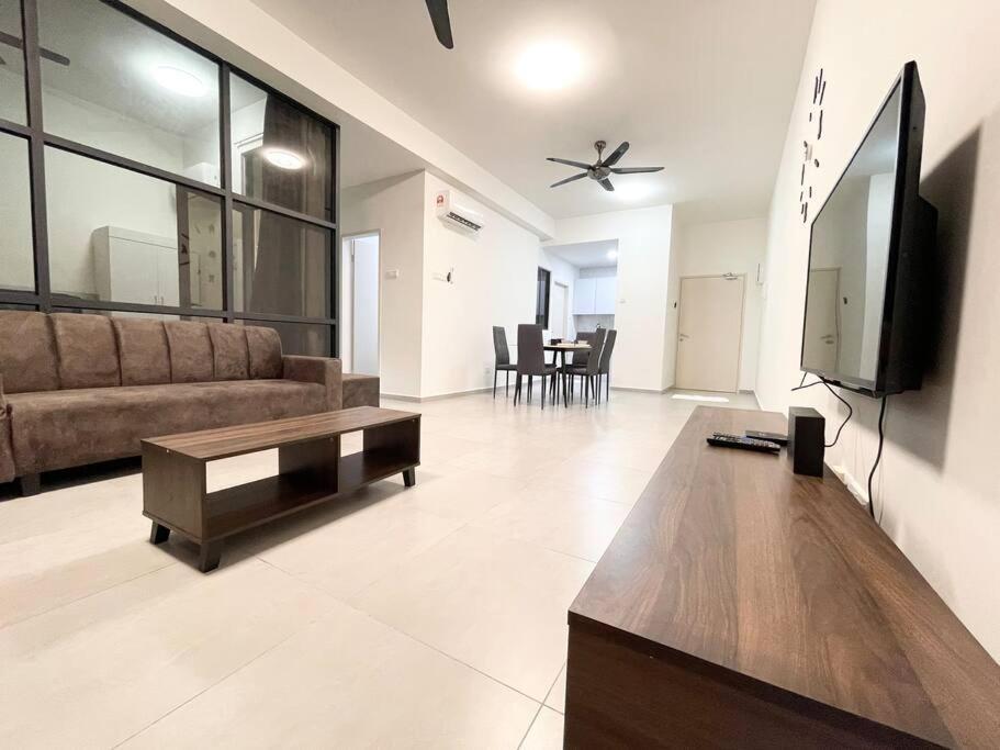 Quartz Near To Jonker Walk With Infinity Pool Cozy 3B2B Apartment Malacca Luaran gambar